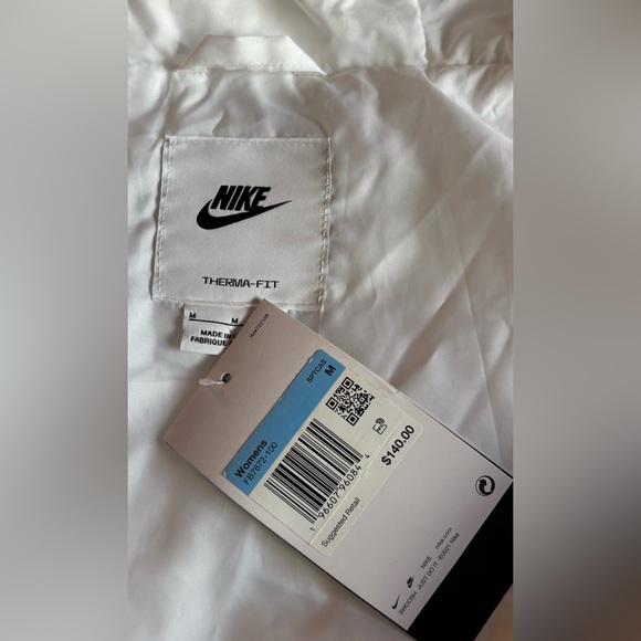 Nike Sportswear 💅 Therma-Fit  White Puffer Loose Fit Jacket Coat Size M NWT - Picture 4 of 14